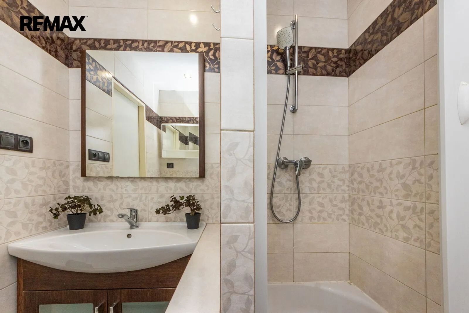 Prodej bytu 3+1 v osobním vlastnictví 73 m², Praha 4 – Modřany, Fotografie 3 z 15